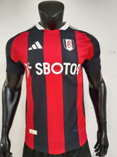 Fulham FC 2024-2025 away game player